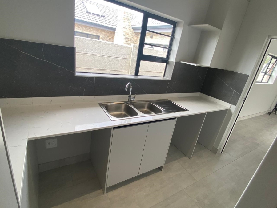 4 Bedroom Property for Sale in Brymore Eastern Cape